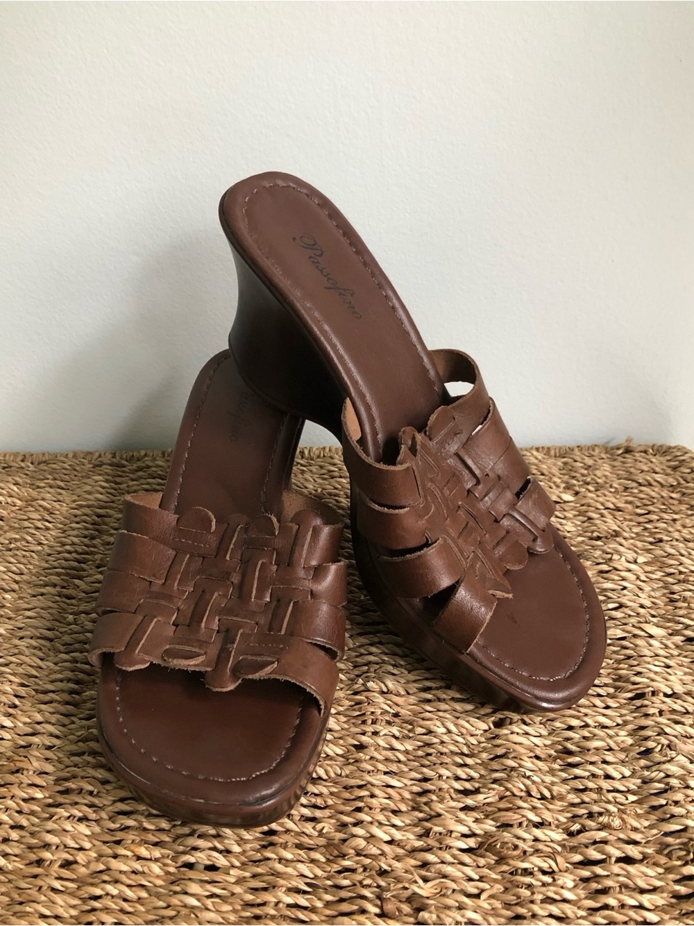 90s Y2K Passofino Woven Leather Wedge Sandals Size 6